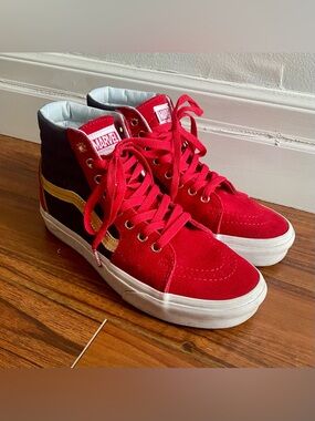 Captain Marvel Vans Shoes - autographed by Jamie McKelvie size US womens 8.5